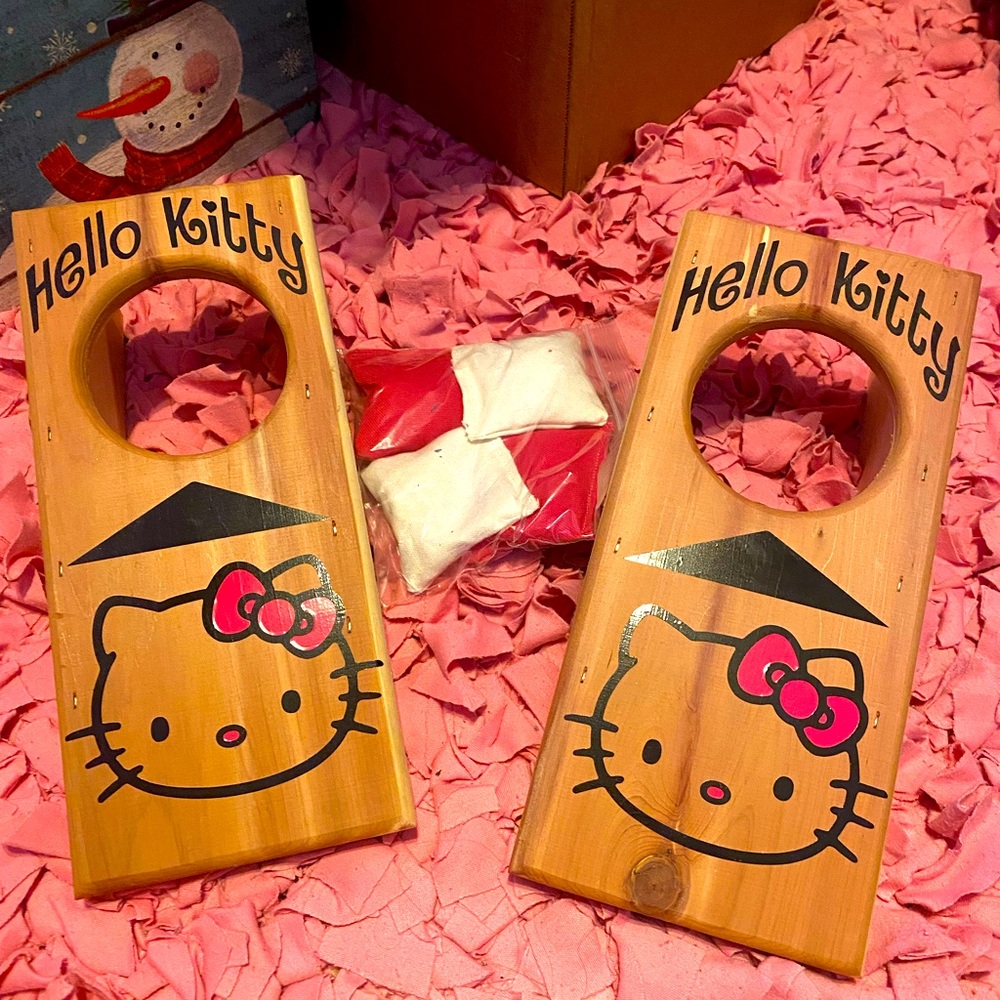 Hello Kitty Table Top Corn Hole Game